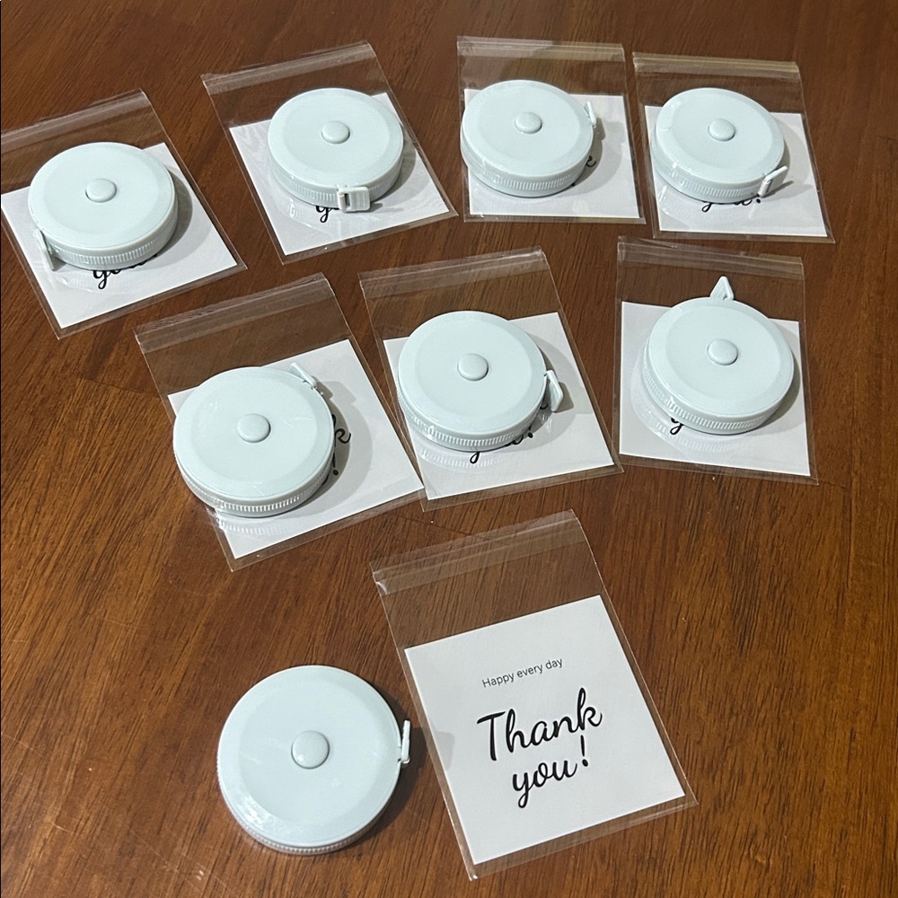 💕5/$15 Set of 8 Tape measures, NEW - Picture 3 of 3
